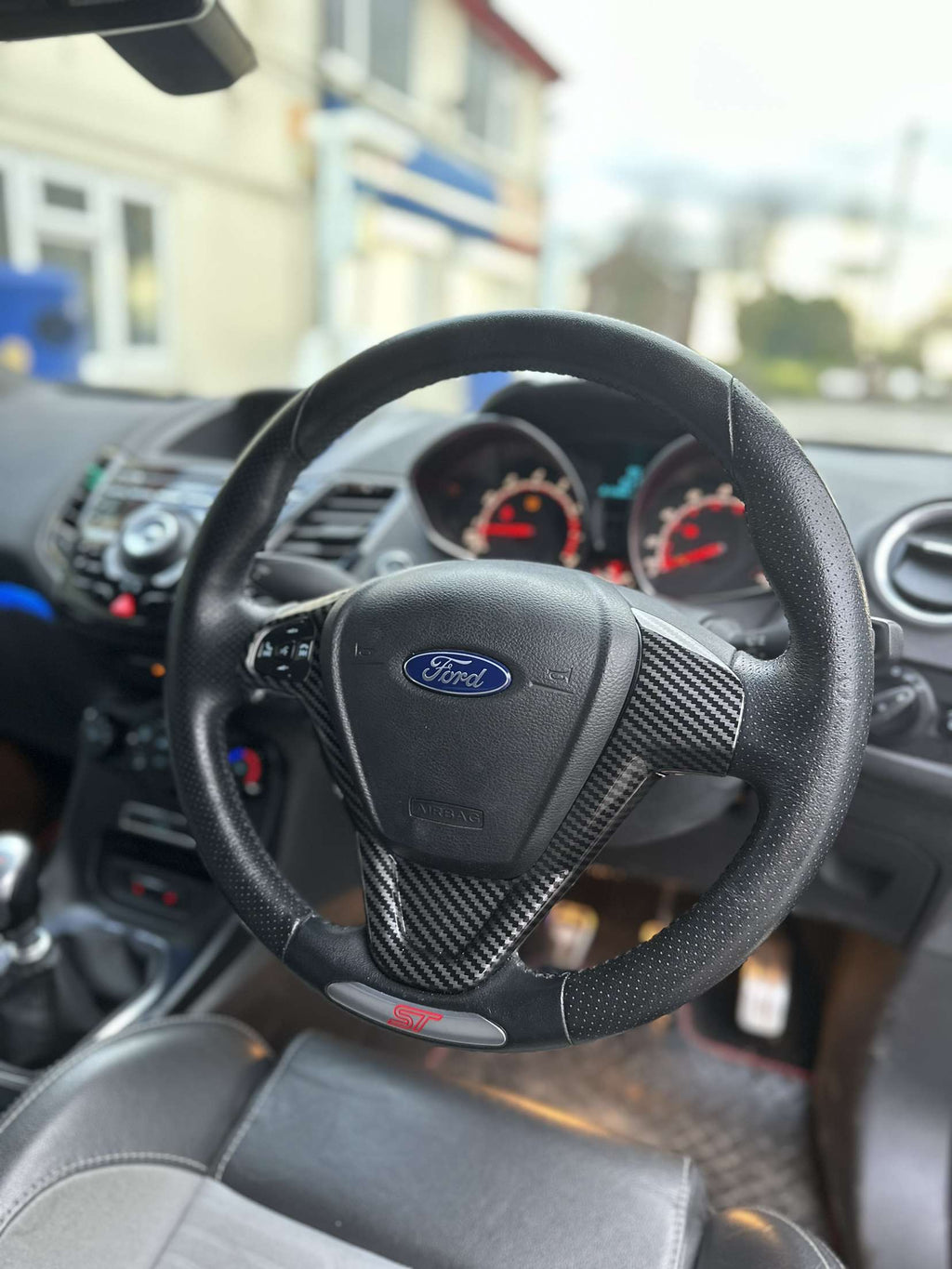 Ford fiesta mk7/7.5 carbon fibre steering wheel cover