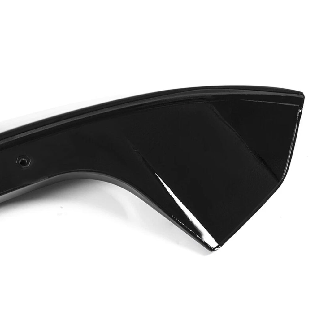 1 series rear spoiler