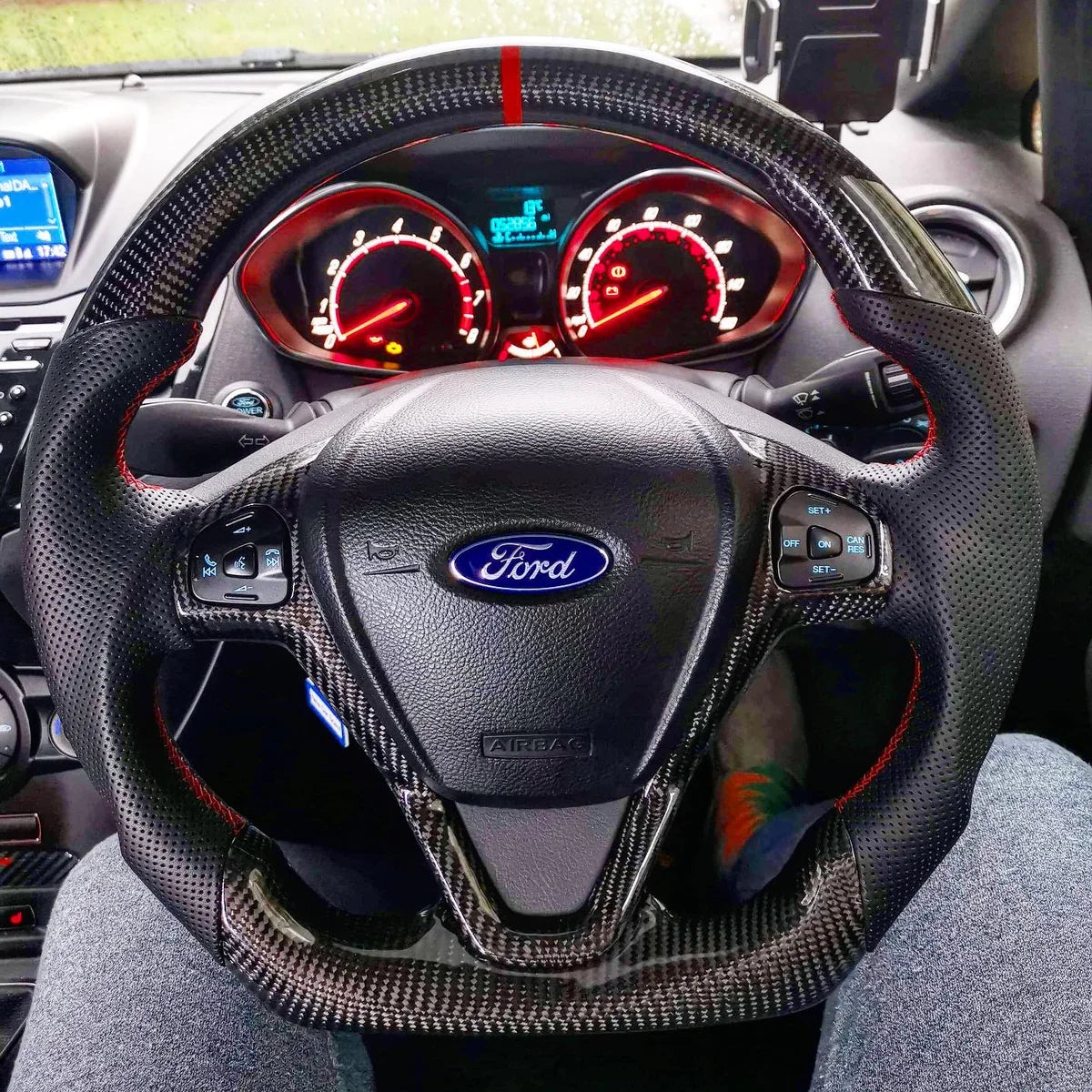 Carbon fibre custom steering wheel